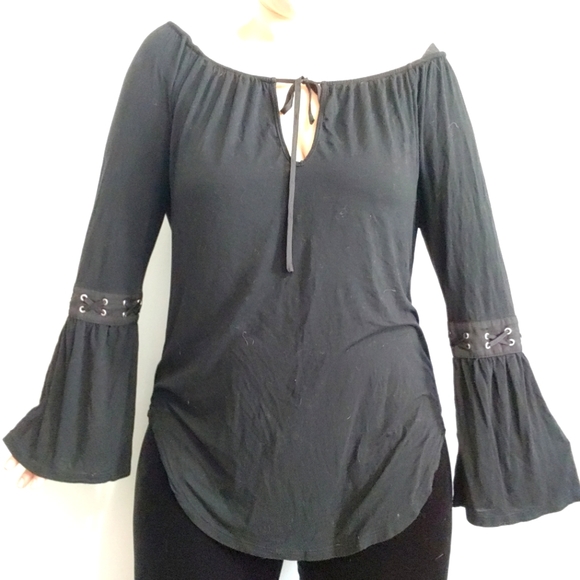 🎃C.Oliver XL, Witchy Flare Sleeve Lace Up Keyhole Top